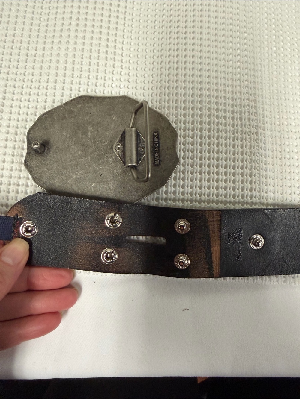 Levi's Antique Silver Belt Buckle and Leather Belt 36 - Picture 12 of 13